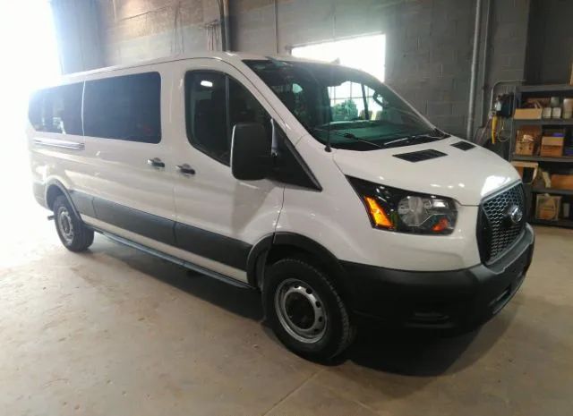 Ford Transit passenger wagon (2023)