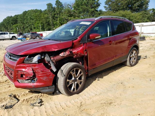 Ford Escape tit (2015)