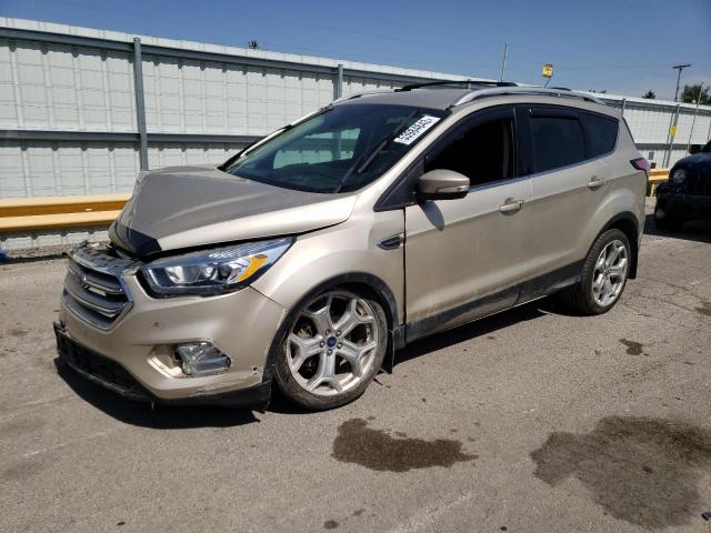 Ford Escape tit (2017)