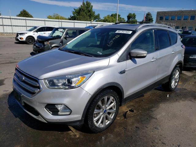 Ford Escape tit (2017)