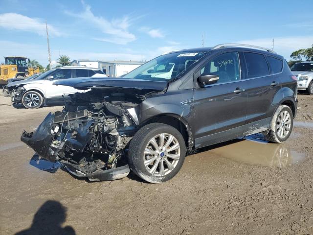 Ford Escape tit (2017)
