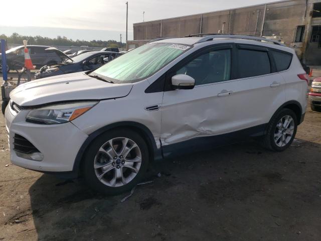Ford Escape tit (2014)