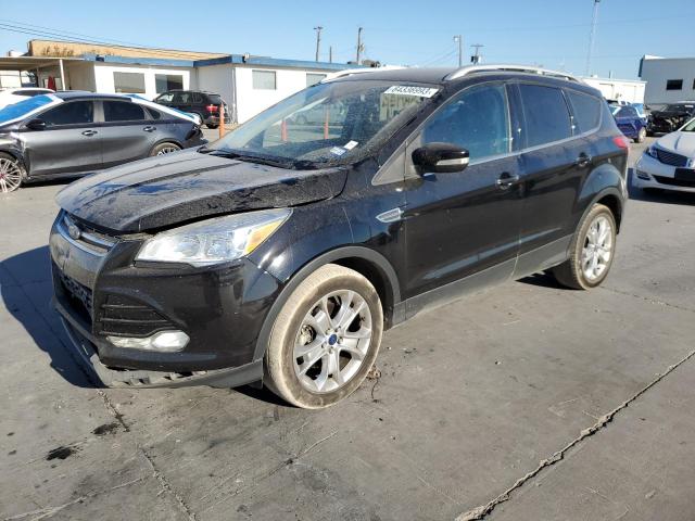 Ford Escape tit (2016)