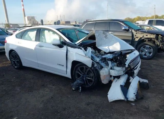 Ford Fusion hybrid (2018)