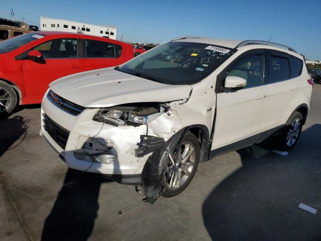 Ford Escape tit (2014)