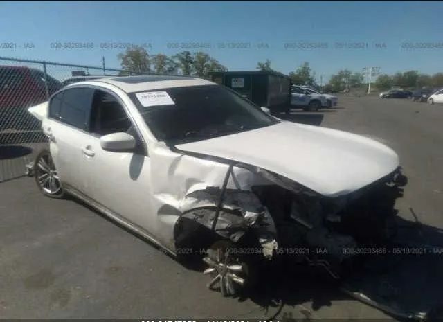 Infiniti G37 sedan (2013)