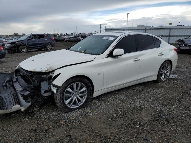 Infiniti Q50 base (2015)