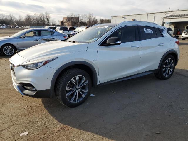 Infiniti Qx30 base (2017)