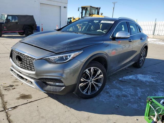 Infiniti Qx30 base (2018)