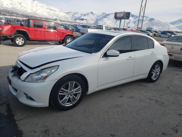 Infiniti G25 base (2012)