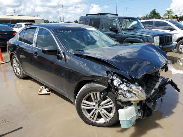 Infiniti G25 base (2011)