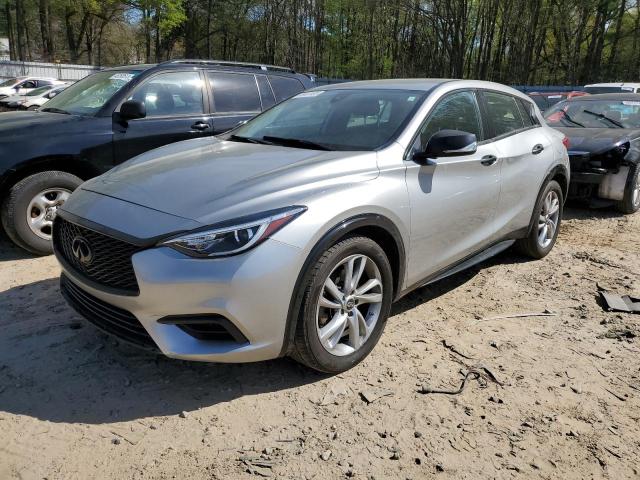 Infiniti Qx30 base (2017)