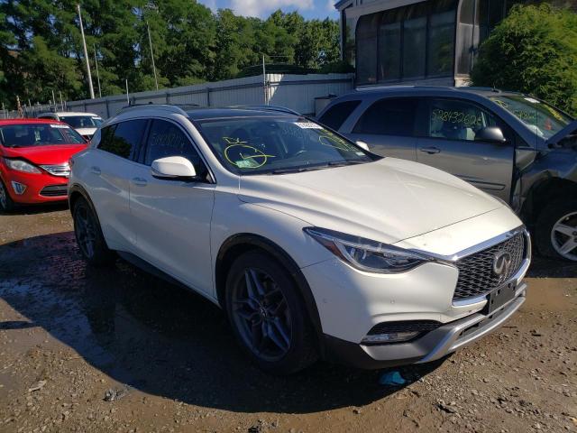 Infiniti Qx30 base (2017)
