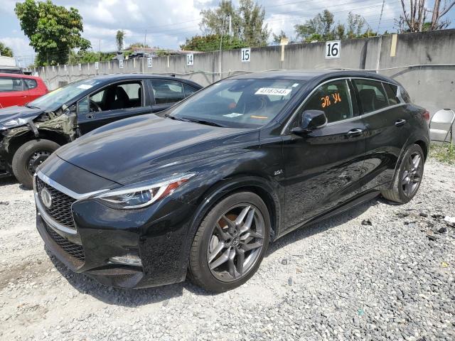 Infiniti Qx30 base (2018)