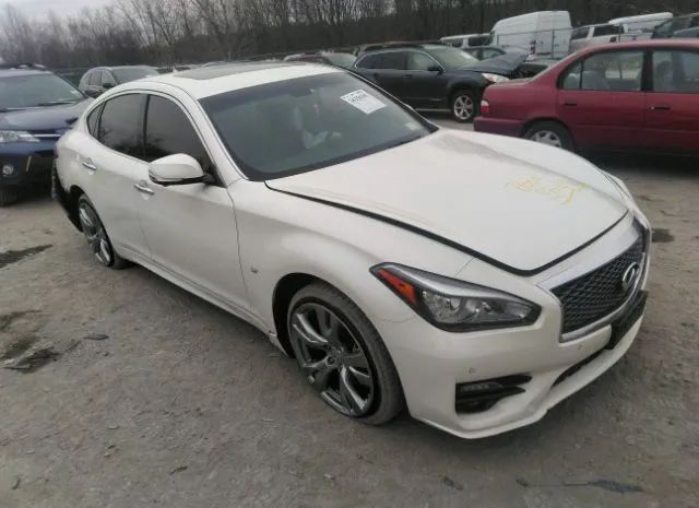 Infiniti Q70 (2016)