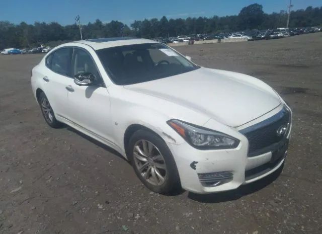 Infiniti Q70 (2015)