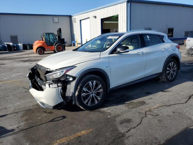 Infiniti Qx30 base (2017)