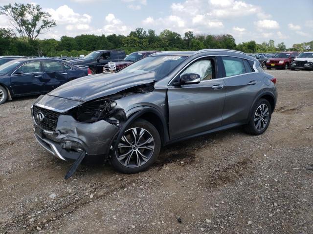 Infiniti Qx30 base (2017)