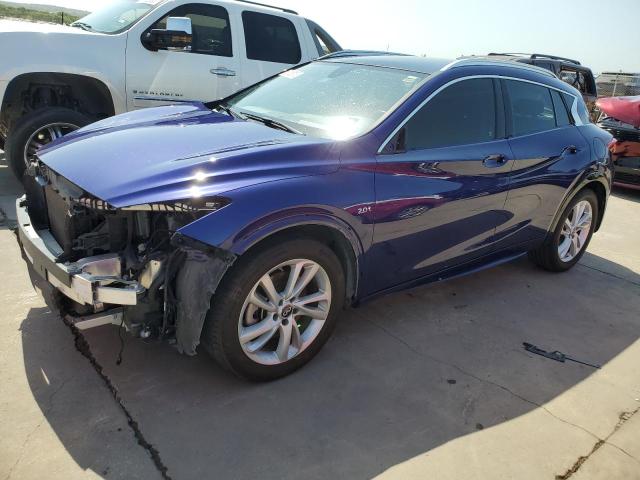 Infiniti Qx30 base (2017)
