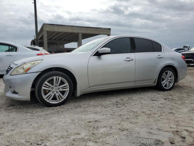 Infiniti G25 base (2012)