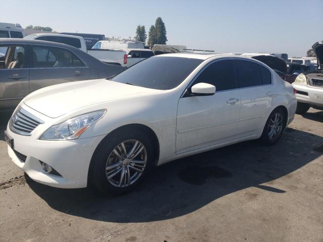 Infiniti G37 base (2013)