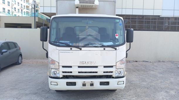 Isuzu Reward np (2017)