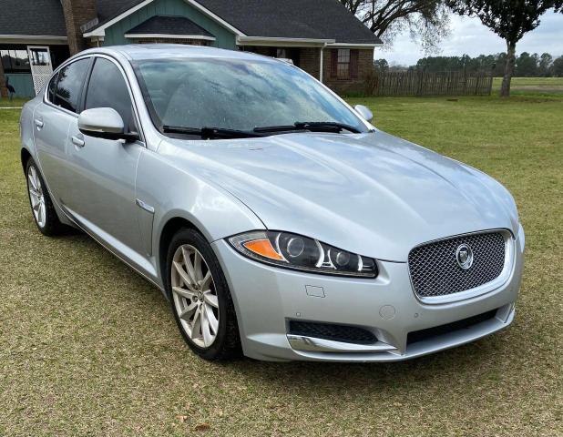 Jaguar Xf (2012)