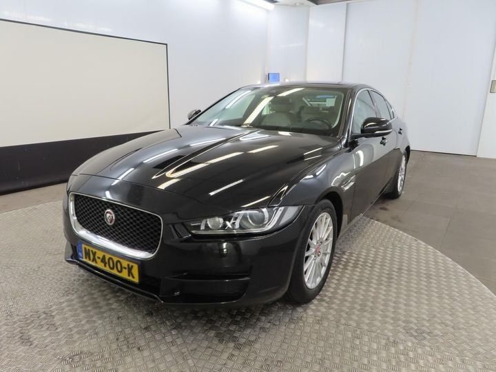 Jaguar Xe (2017)
