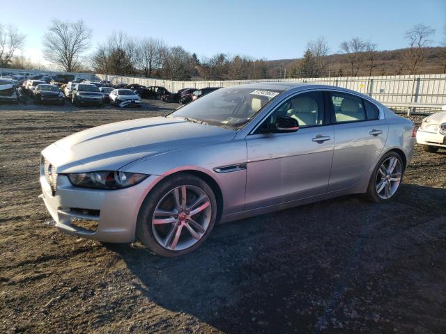 Jaguar Xe premium (2018)