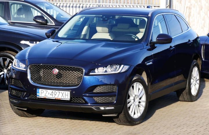 Jaguar F-pace suv (2018)