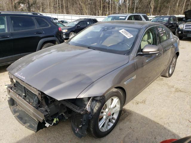 Jaguar Xe premium (2017)