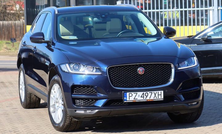 Jaguar F-pace suv (2018)