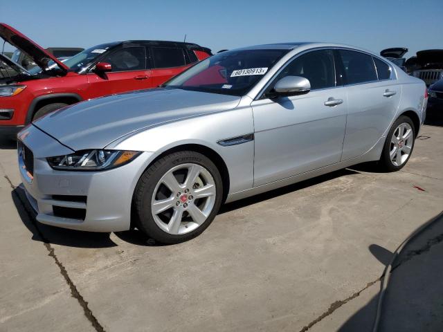 Jaguar Xe prestig (2017)