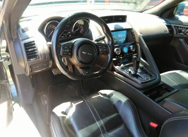 Jaguar F-type 2016