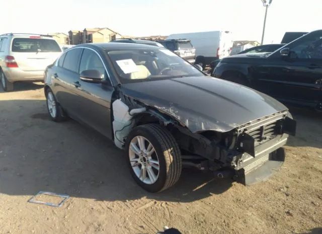 Jaguar Xe (2017)
