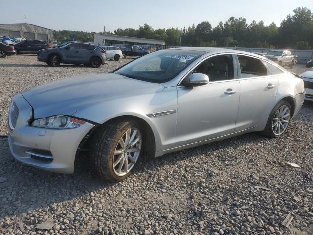 Jaguar Xj (2011)