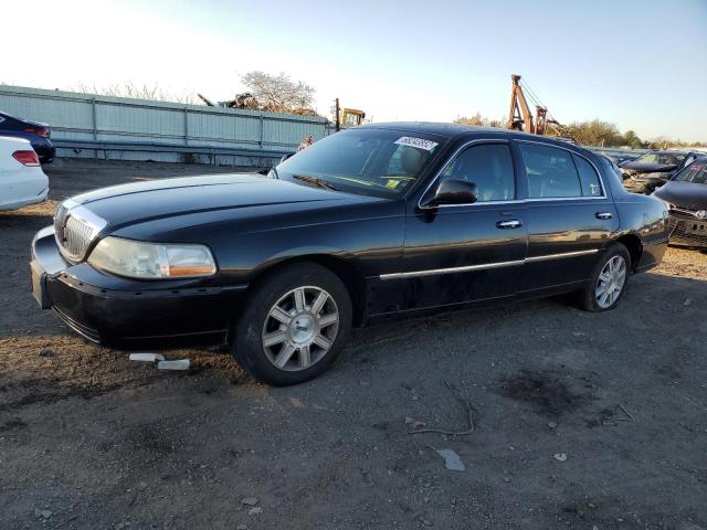 Lincoln Town car e (2011)