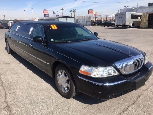 Lincoln Town car e (2010)