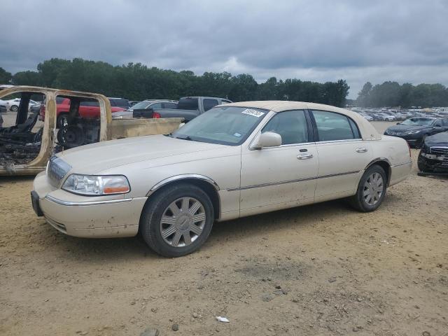 Lincoln Town car c (2003)
