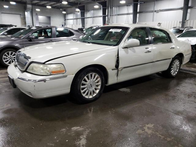 Lincoln Town car e (2004)