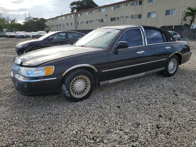 Lincoln Town car c (2002)