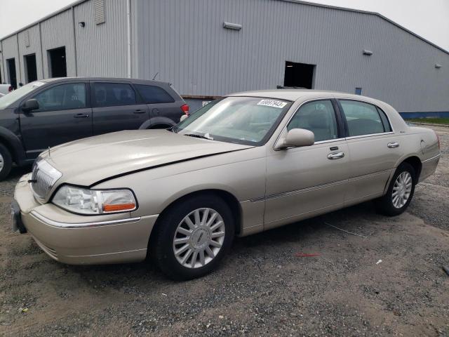 Lincoln Town car e (2004)