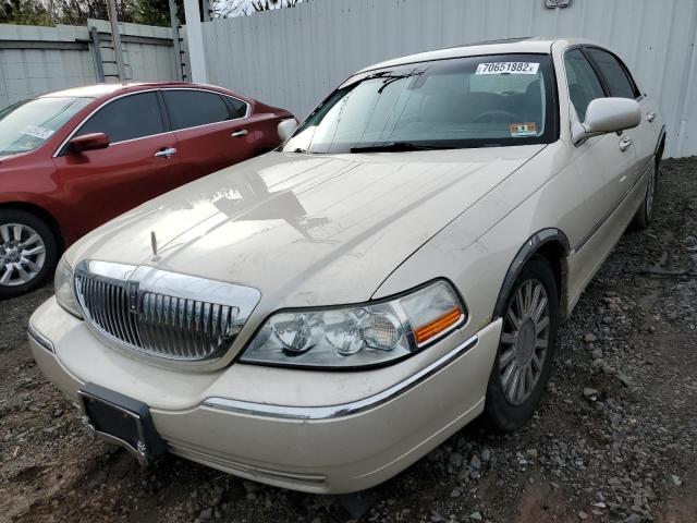 Lincoln Town car c (2003)