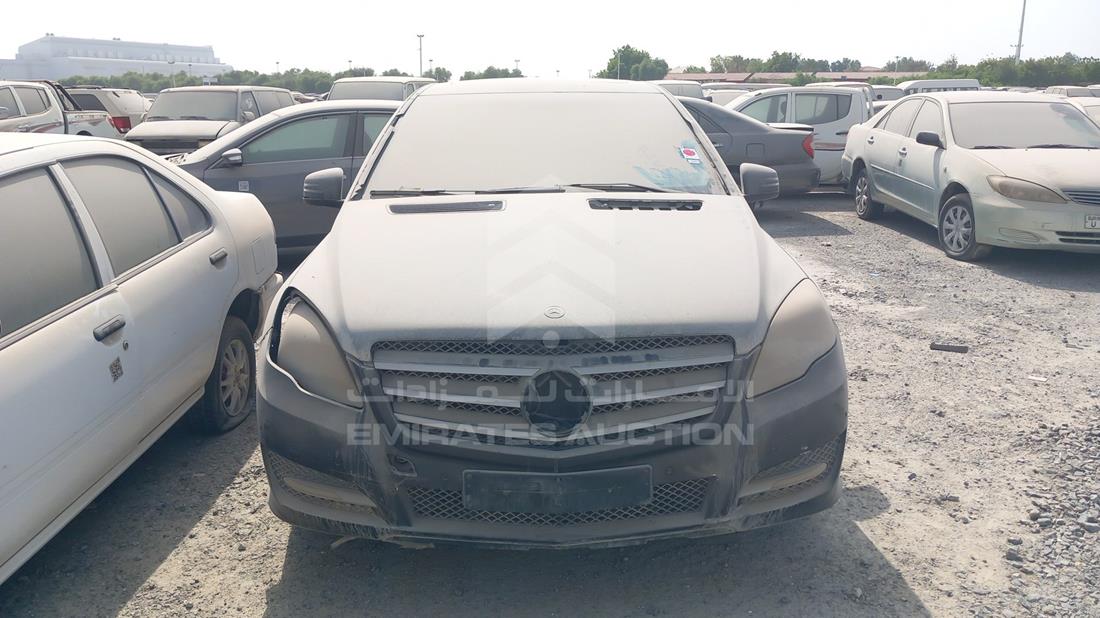 Mercedes R (2011)