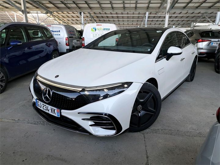 Mercedes-benz Eqs (2022)