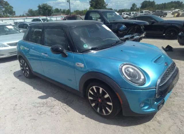 Mini Cooper hardtop 4 door (2016)