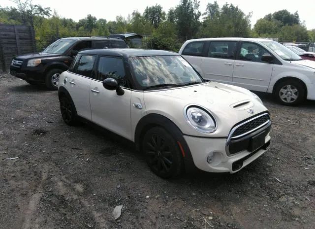 Mini Cooper hardtop 4 door (2016)