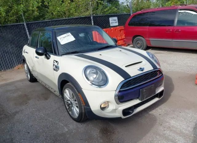 Mini Cooper hardtop 4 door (2016)