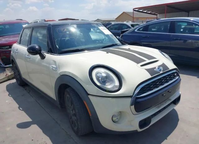 Mini Cooper hardtop 4 door (2016)
