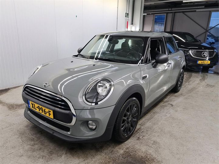 Mini Mini (2019)